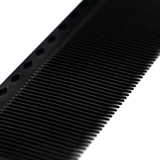 Premium Maschinenkamm aus Carbon von GØLD'S / Goelds #farbe_schwarz